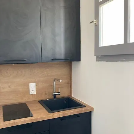 Charming Studio Near The Old Market Διαμέρισμα